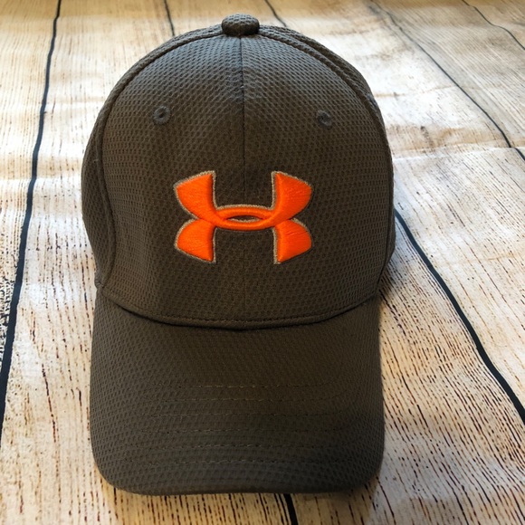 boys under armour caps